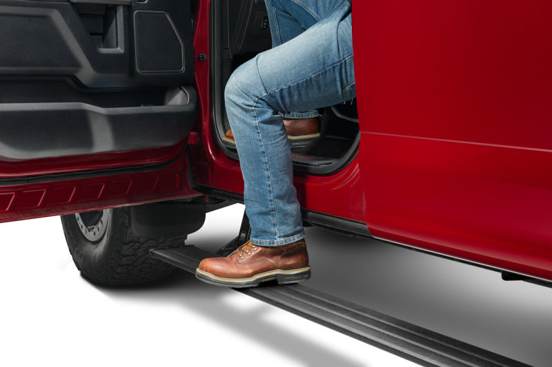 AMP Research 15-20 Chevy/GMC Silverado 2500-3500/Sierra 2500-3500/Crew & Double Cab PowerStep - Striker Modified