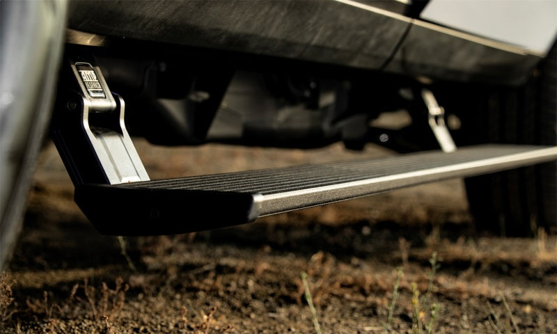 AMP Research 21-23 Chevrolet Suburban/Tahoe / 21-23 GMC Yukon (Incl. XL) PowerStep - Black - Striker Modified