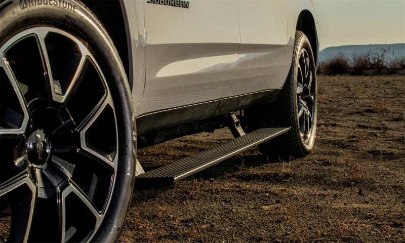 AMP Research 21-23 Chevrolet Suburban/Tahoe / 21-23 GMC Yukon (Incl. XL) PowerStep - Black - Striker Modified
