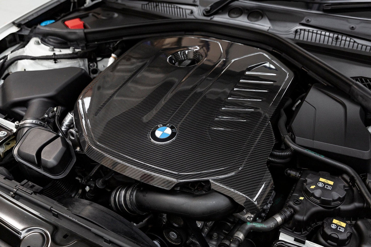 Eventuri BMW B58 Black Carbon Engine Cover