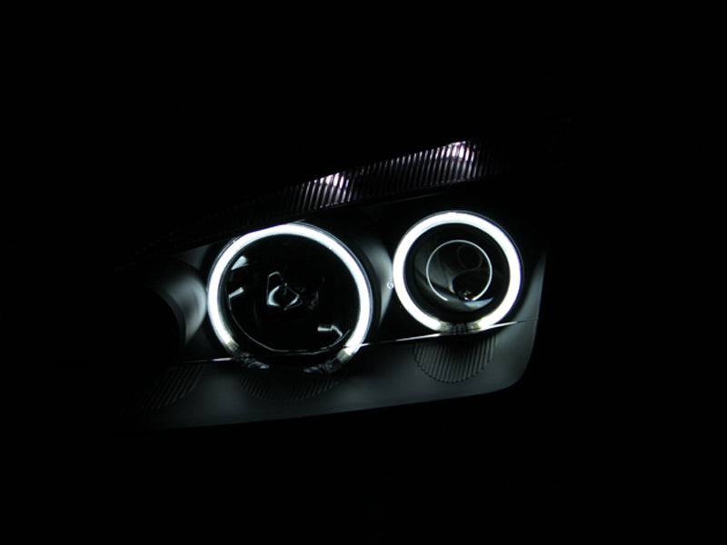 ANZO 2005-2007 Ford Focus Projector Headlights w/ Halo Black - Striker Modified