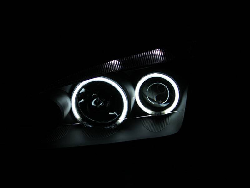 ANZO 2005-2007 Ford Focus Projector Headlights w/ Halo Black - Striker Modified