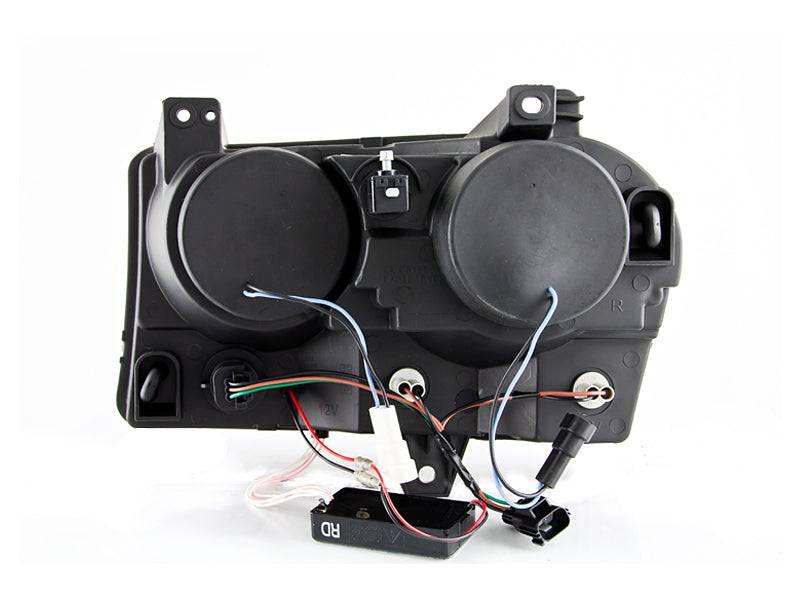 ANZO 2005-2010 Chrysler 300 Projector Headlights w/ Halo Black (Does Not Fit S Models) - Striker Modified