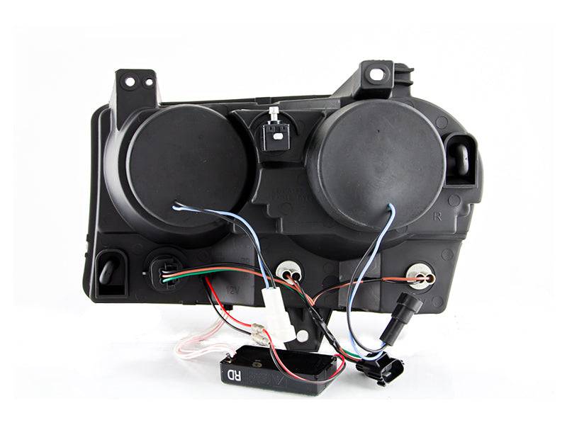 ANZO 2005-2010 Chrysler 300 Projector Headlights w/ Halo Black (Does Not Fit S Models) - Striker Modified