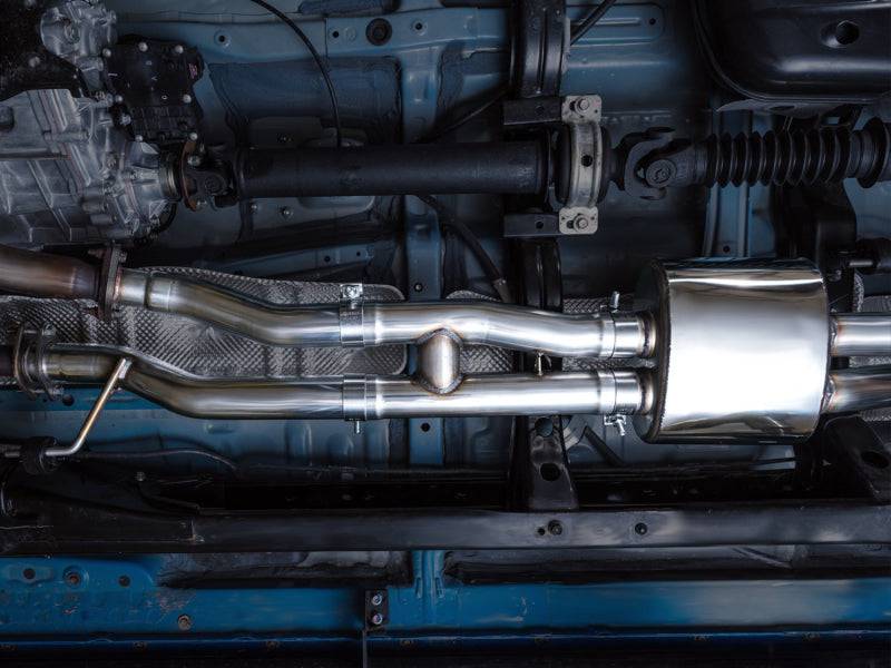 AWE 16-22 Toyota Tacoma 0FG Catback Exhaust w/ BashGuard - Dual Diamond Black Tips - Striker Modified