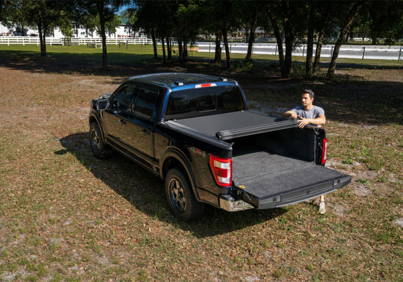 BAK 21-22 Ford F-150 (Incl. 2022 Lightning) Revolver X4s 5.7ft Bed Cover - Striker Modified