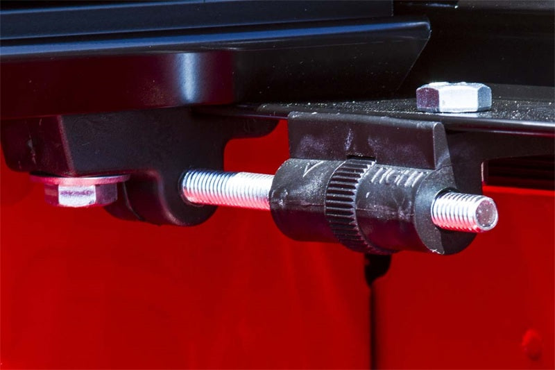 Access Literider 99-06 Chevy/GMC Full Size 6ft 6in Stepside Bed (Bolt On) Roll-Up Cover - Striker Modified