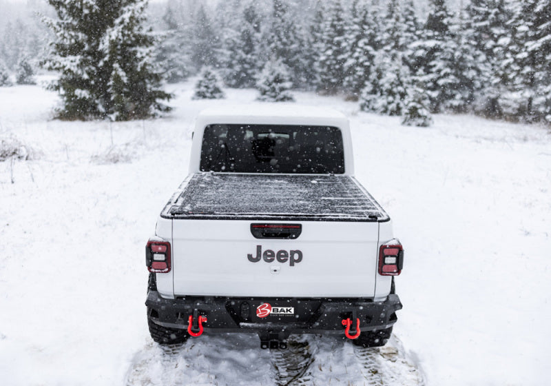 BAK 20-21 Jeep Gladiator Revolver X4s 5ft Bed Cover - Striker Modified