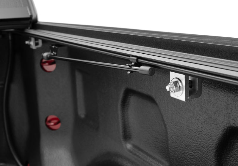 BAK 19-20 Chevy Silverado 6ft 6in Bed 1500 (New Body Style) BAKFlip G2 - Striker Modified
