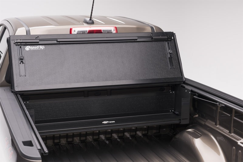 BAK 15-20 Chevy Colorado/GMC Canyon 5ft Bed BAKFlip G2 - Striker Modified