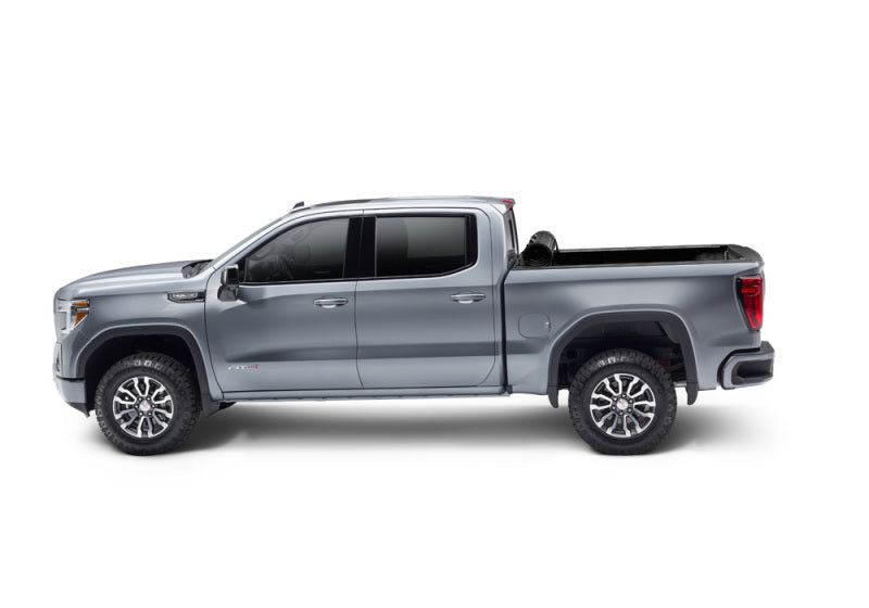 BAK 88-13 Chevy Silverado/GM Sierra Revolver X4s 6.6ft Bed Cover (2014 HD /2500 /3500) - Striker Modified