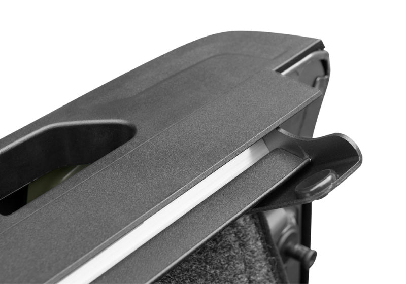 BAK 88-13 Chevy Silverado/GM Sierra Revolver X4s 6.6ft Bed Cover (2014 HD /2500 /3500) - Striker Modified