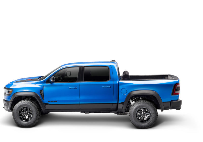 BAK 19-21 Dodge Ram w/o Ram Box Revolver X4s 6.4ft Bed Cover (New Body Style 1500 only) - Striker Modified