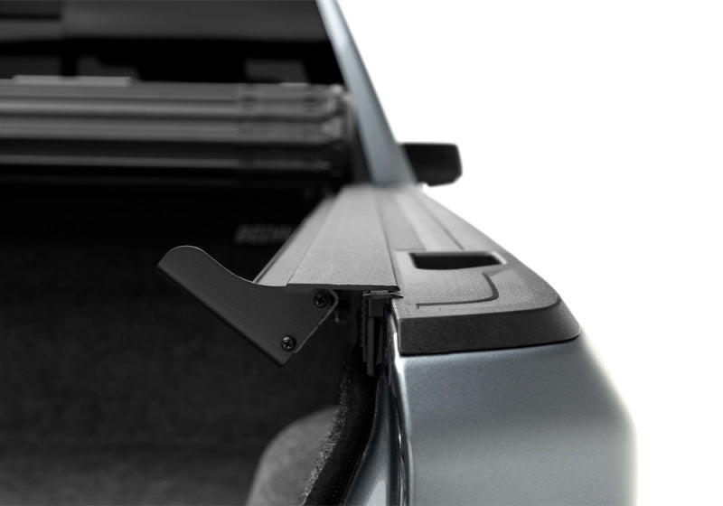 BAK 88-13 Chevy Silverado/GM Sierra Revolver X4s 6.6ft Bed Cover (2014 HD /2500 /3500) - Striker Modified